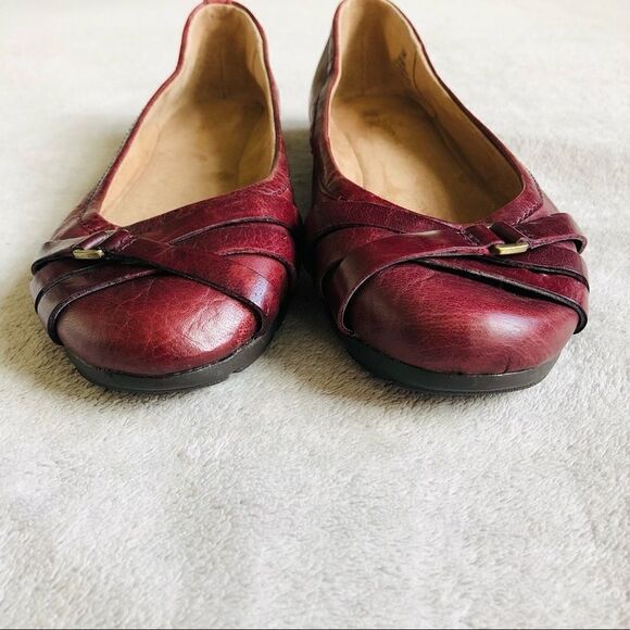 NWOB Easy Spirit Espenina Leather Flats - Picture 3 of 10